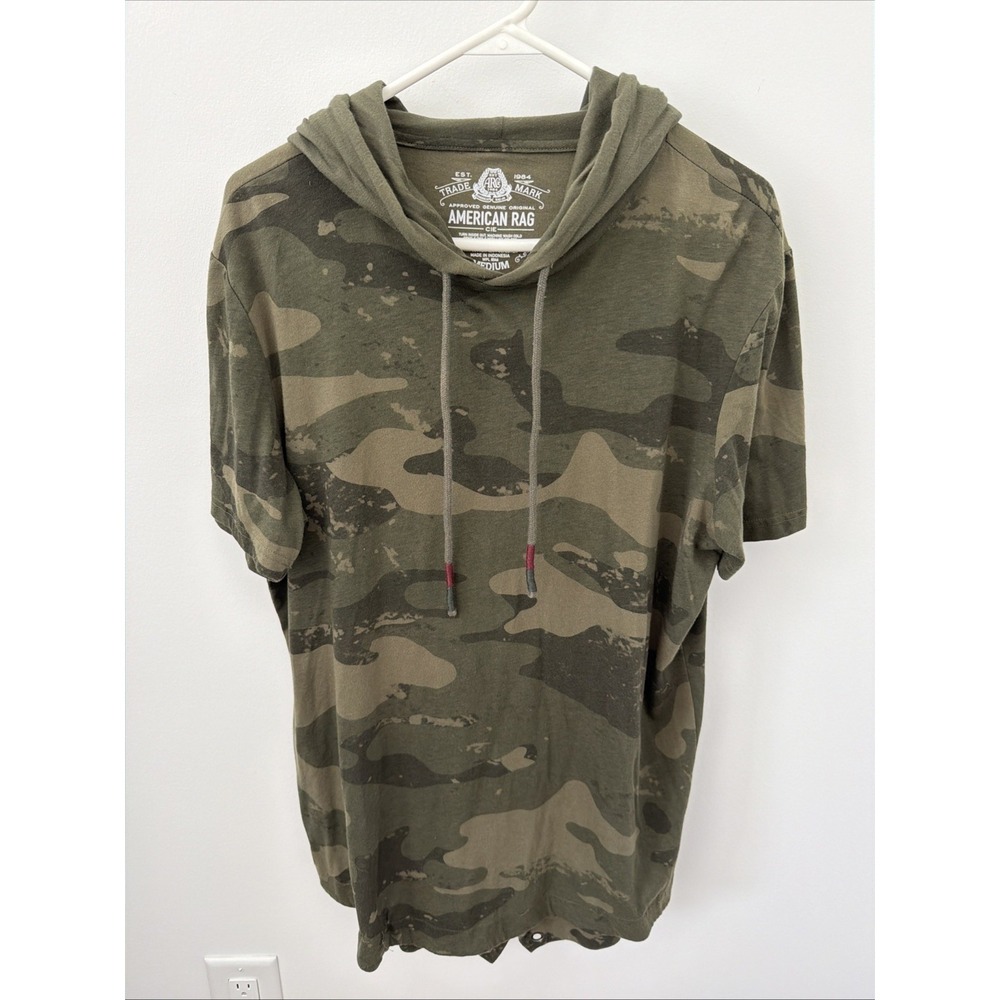 American Rag Cie Hoodie T-Shirt Men Medium Multicolor Excellent Camo Hooded Tee